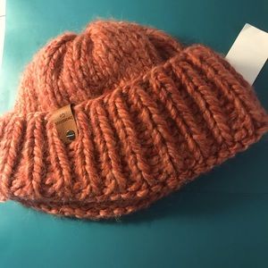 NWT Steamboat, Co. Women Warm Hat. One Size.